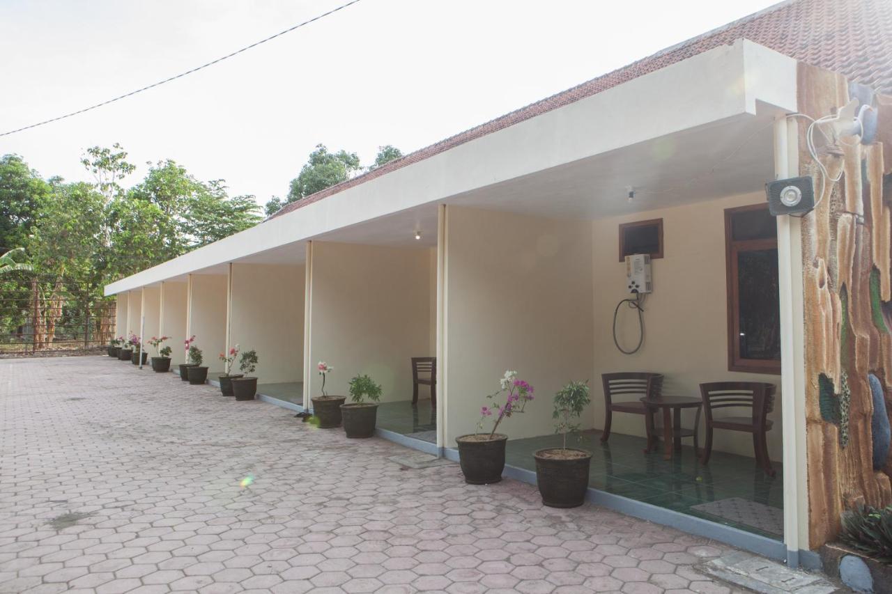 Reddoorz Near Baluran National Park Hotell Pandean Exteriör bild